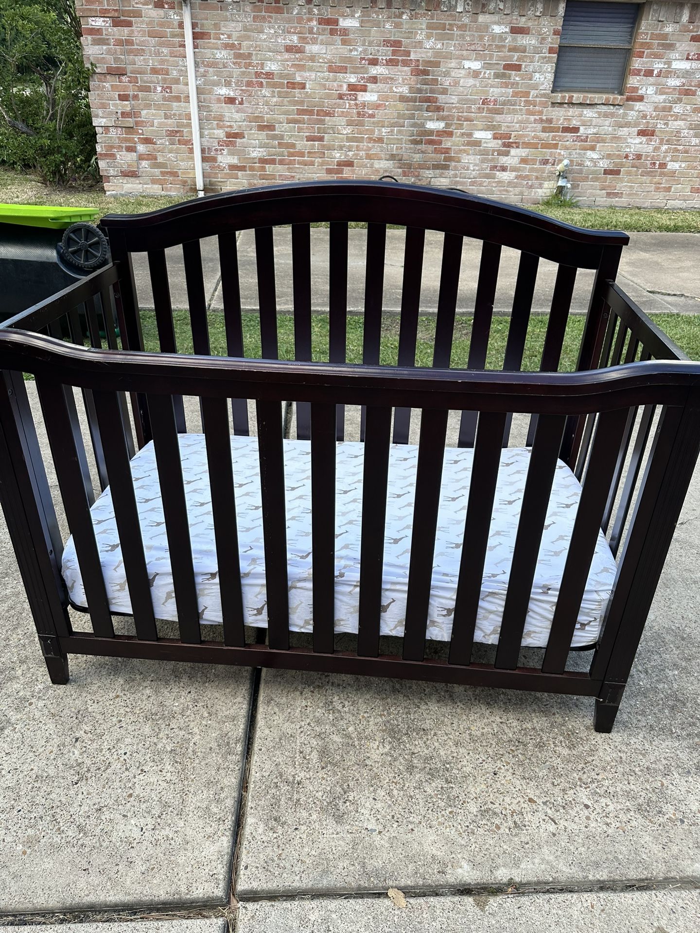 BABY CRIB