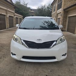 2015 Toyota Sienna For Sale