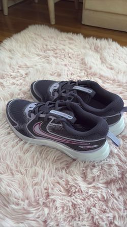 Nike Youth size 5