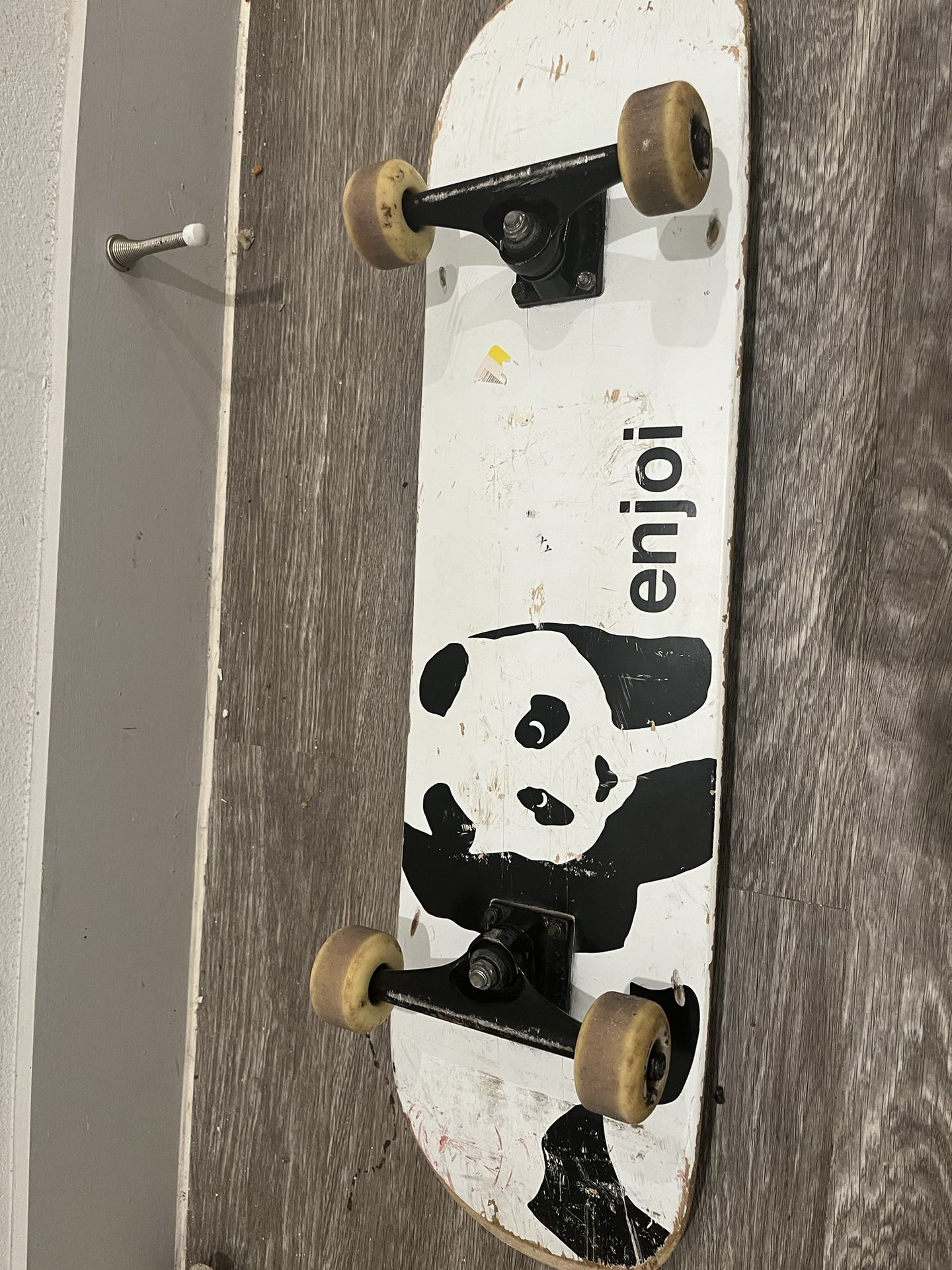 Skateboard complete Fairly Used 