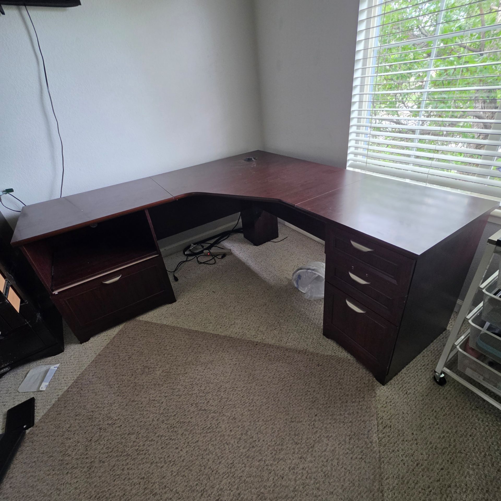 Corner Desk