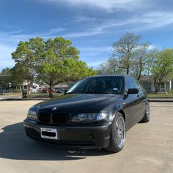 2005 BMW 325i