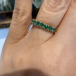 14K yellow gold beautiful emeralds ring band