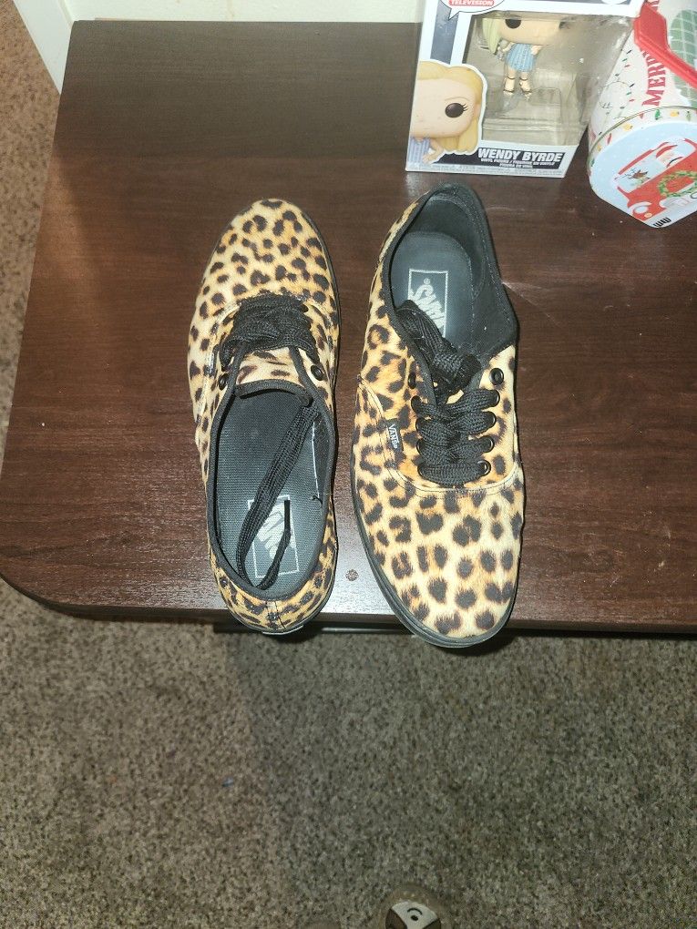 Authentic Lo Pro Van's