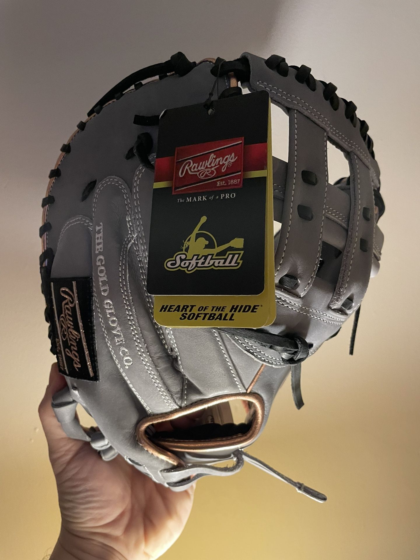 Rawlings Heart of Hide Fastpitch Catchers Mitt