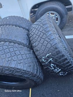 4 used tires Lt35x12.50r17 Goodyear wrangler $270.00