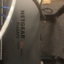 Net gear Prosafe Plus Switch JGS524E
