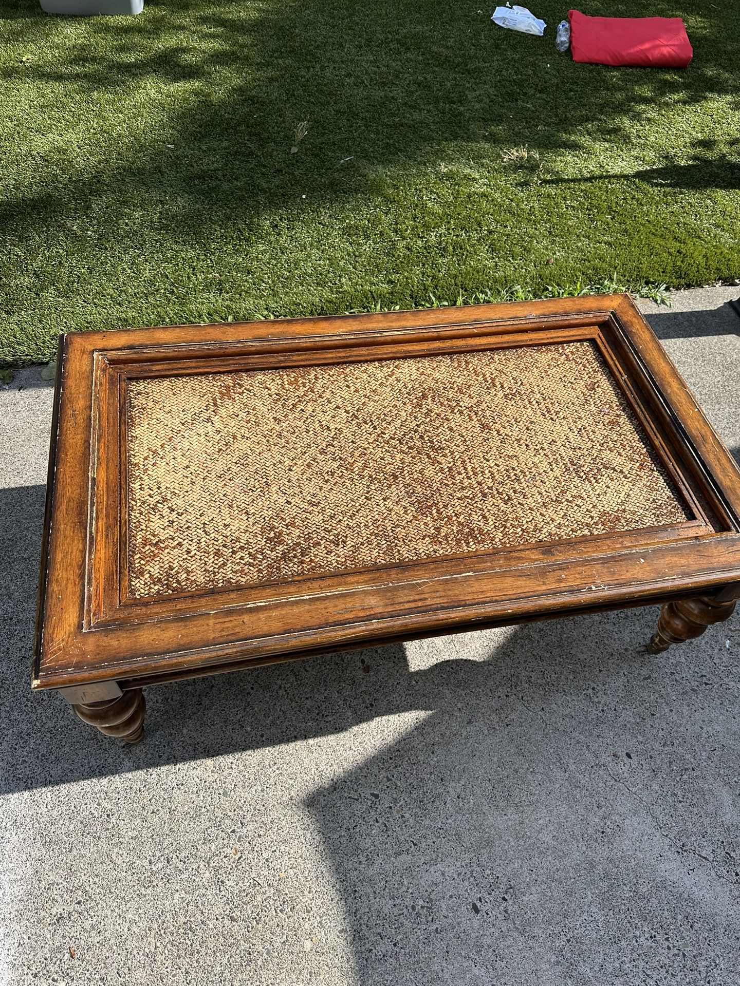 Free coffee table