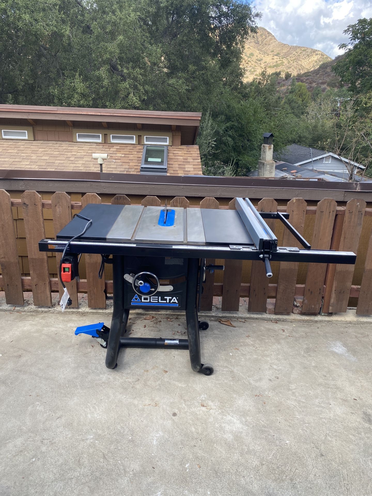 Delta Table saw- Brand New
