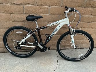 TREK SKYE SL MOUNTAIN BIKE
