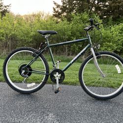 Huffy  Baja 18 Speed Mountain Bike 