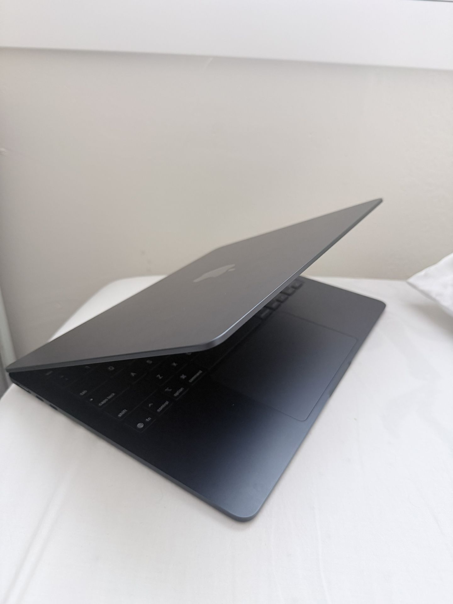 MacBook Air 13 inch M4 chip