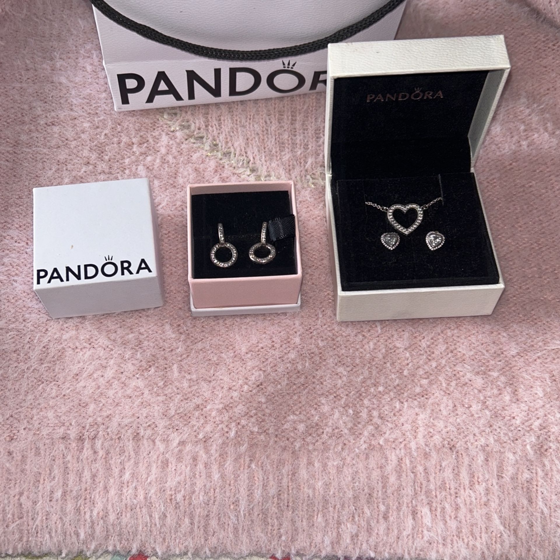 Pandora Set