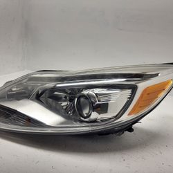 2017 Ford Focus Xenon Driver Side Headlight Assembly OEM