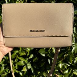 Michael Kors Purse  Leather Gold Chain Crossbody 