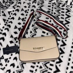 Brand New Beige Tommy Hilfiger Purse