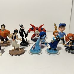 Disney/ Pixar Character Figure LOT of 10
