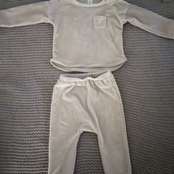 12 Months Modern Moments (Gerber) Outfit 