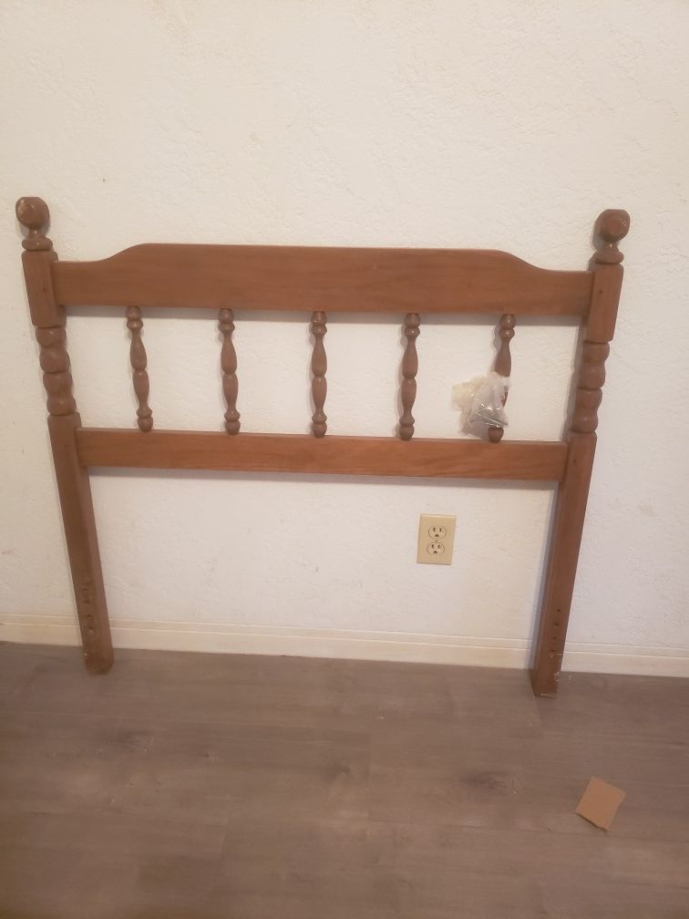 Twin head board