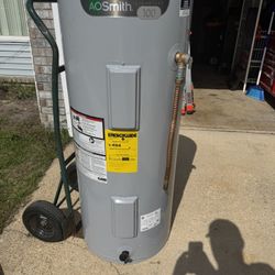 40 Gallon Water Heater AO Smith Signature 100