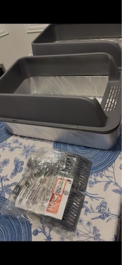 Brand new 2 pack of xl cat boxes