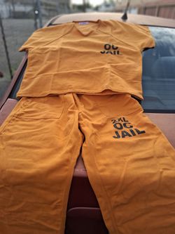Smock shirt ( xl) and smock pants (2xl) in excellent condition almost new PreOwned