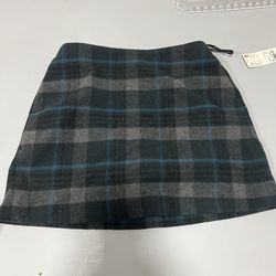 NWT Uniqlo Women’s Skirt Size 4 