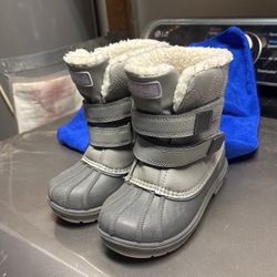 Snow boot