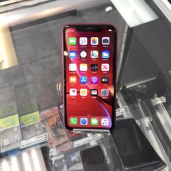 iPhone XR 64GB Unlocked Excellent Condition 