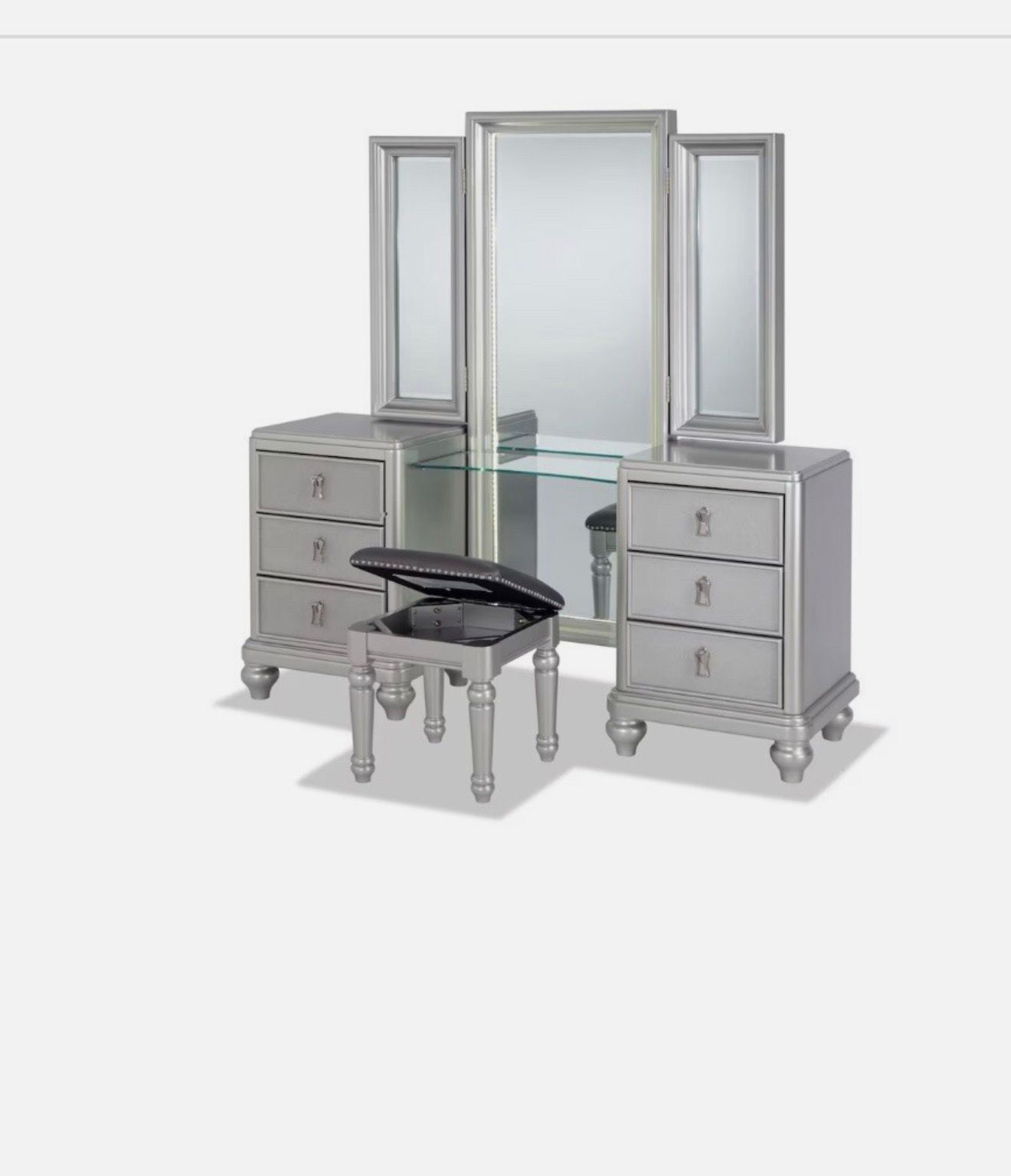 Bedroom Vanity set 6 drawers from bobs furniture