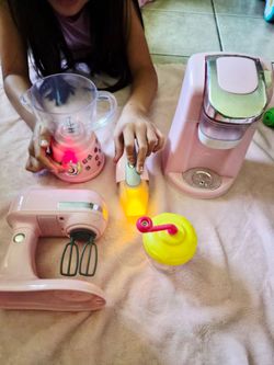 Kitchen toys $10 firm (lights up/spins)