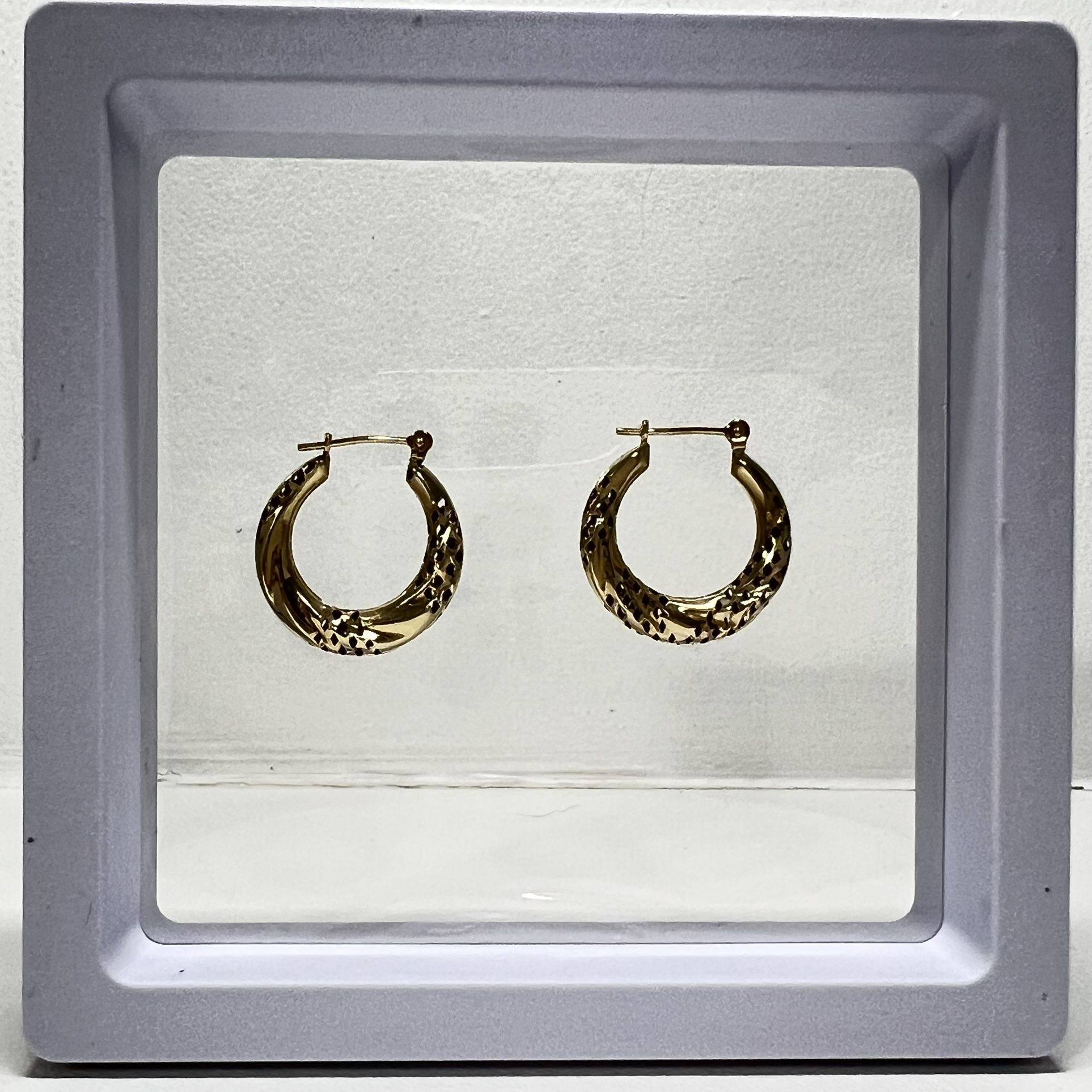 Vintage earrings PC 14K Israel YELLOW GOLD Diamond Cut Hoop