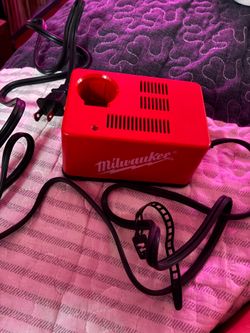 Milwaukee 2.4 v charger