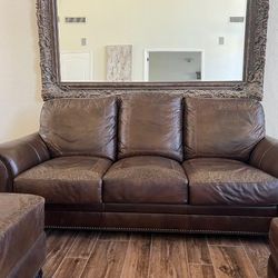 ✨ Fine Leather Furniture Set – Couch, Loveseat, Chair + Ottomans – $1,250 (Paid $6,500!)