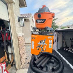 RIDGID 9 Gal. 4.25 Peak HP NXT Shop Vacuum Wet Dry Vac with General Debris Filter, Locking Hose and Attachments