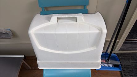 Metal sewing machine with travel case and everything