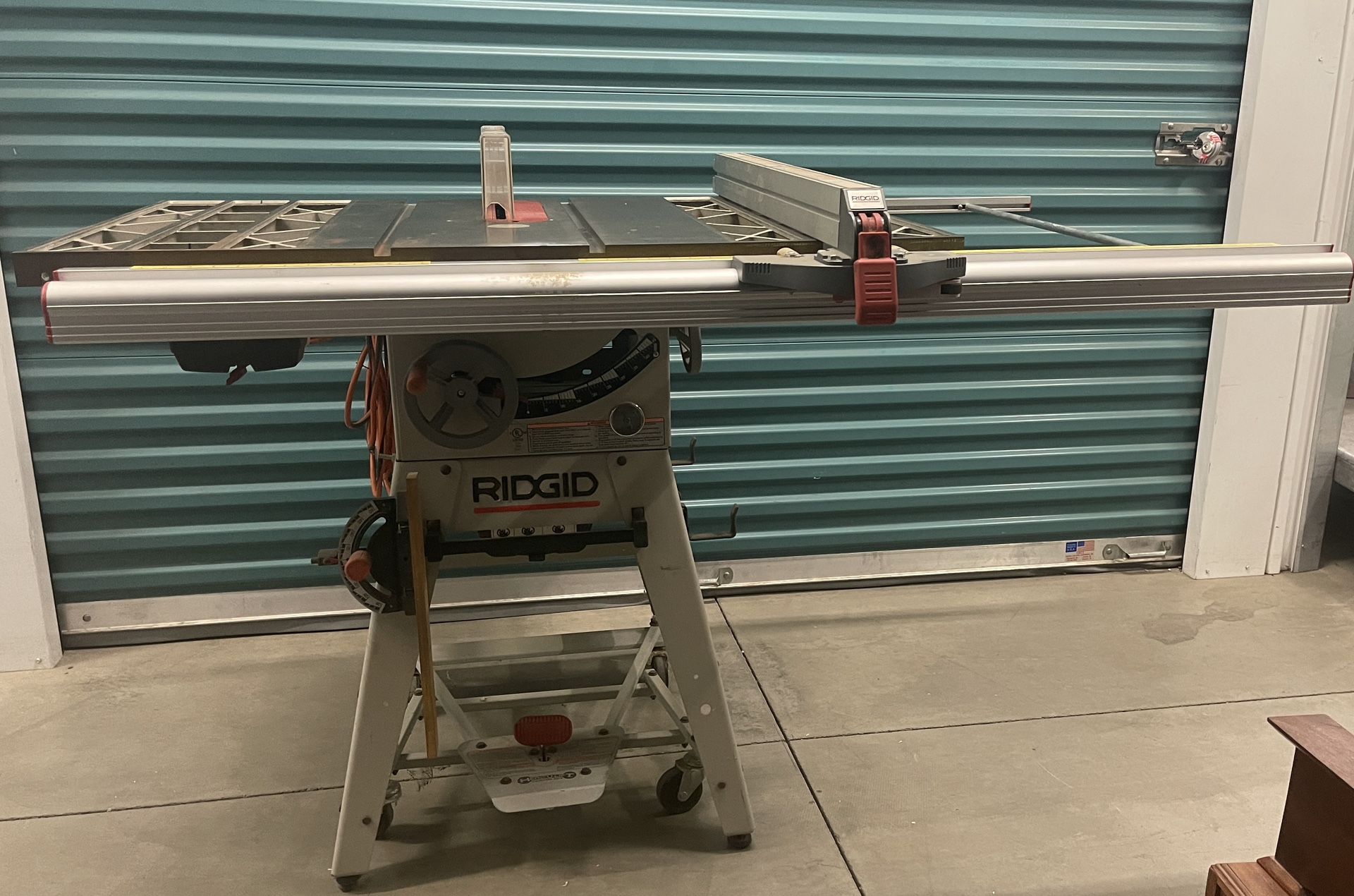 10” Table Saw (Ridgid TS3612)