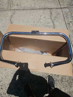 Motorcycle crash bars