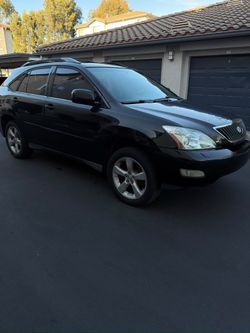 2004 Lexus RX 330 premium. Low mileage and fully loaded. Location: Oxnard. DM for more inquiries