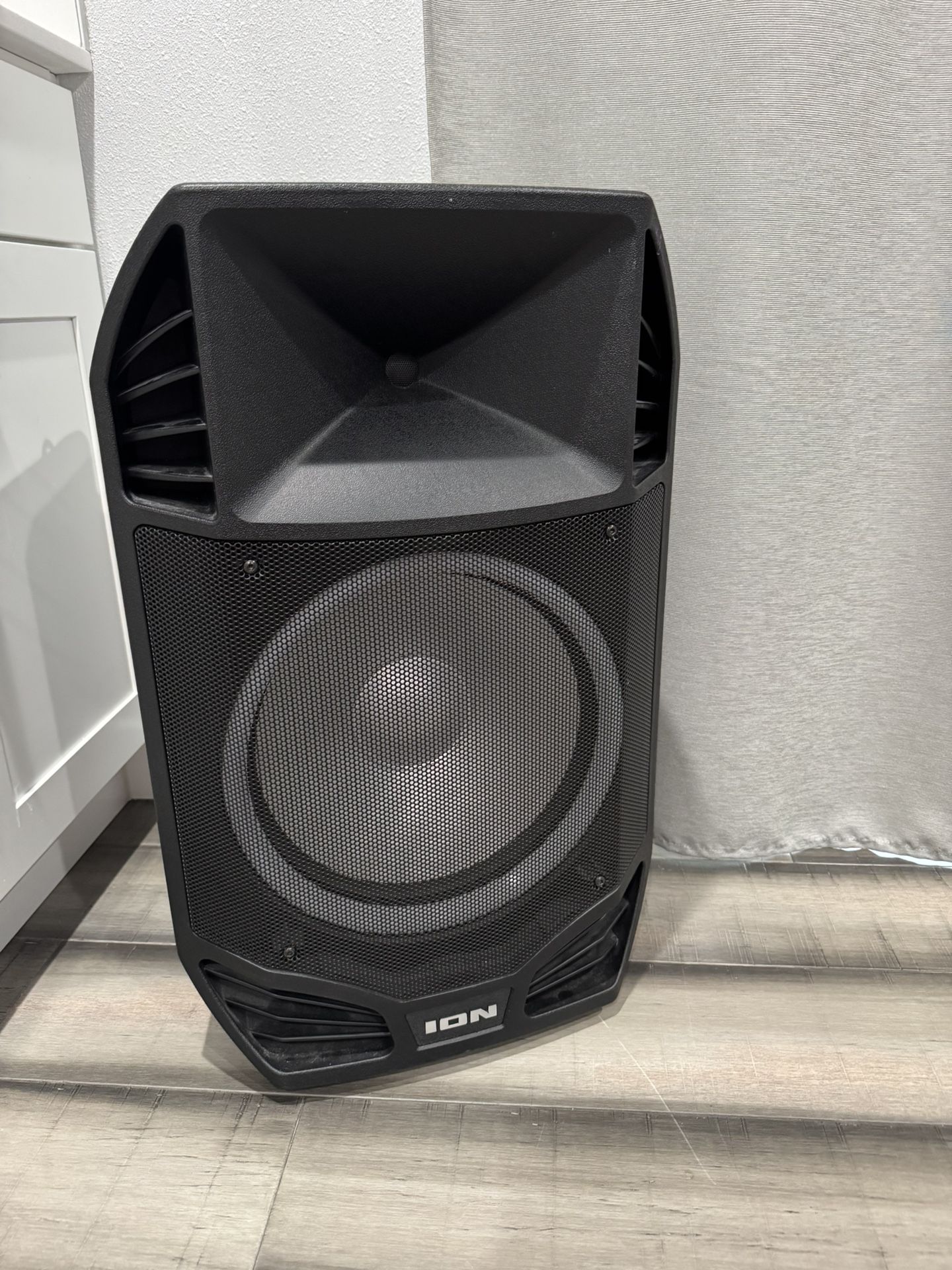 ION Speaker (Bluetooth)