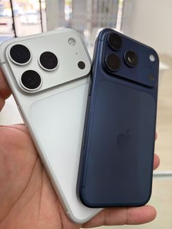 Apple iPhone 17 Pro 6.3" (T-Mobile Locked) 256GB Deep Blue Premium Pre-owned