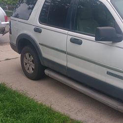 2006 Ford Explorer