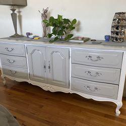 9 Drawer Dresser