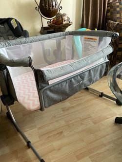 Bedside bassinet- Baby Delight