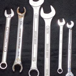 Fix All Home Tool Kit Wrenchs Screw Drivers Cutters Ally Keys