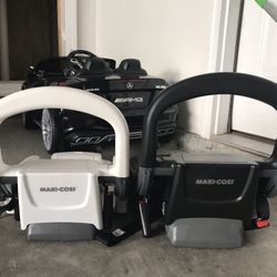 2 Maxi Cosi Car Seat Bases