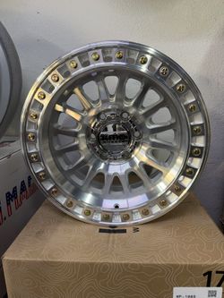 17” Kmc Wheels With 35s