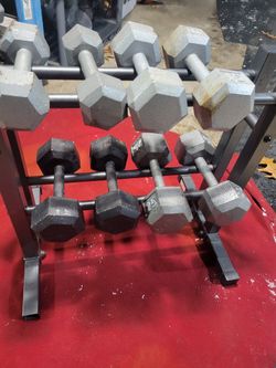 SET OF   10s  15s  20s. 25s.  HEXHEAD DUMBBELLS TOTAL 140LBs  AND GOLD'S GYM 2-TIER RACK
11525 S HALSTED DUNKIN DONUTS/7111.S WESTERN WALGREENS 
150$ 