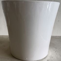 White Glazed Ceramic Planter Pot