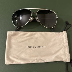 Louis Vuitton Attitude Pilote Sunglasses 